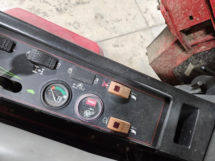 #632-•-toro-groundmaster-4000d-wide-area-mower-image-26