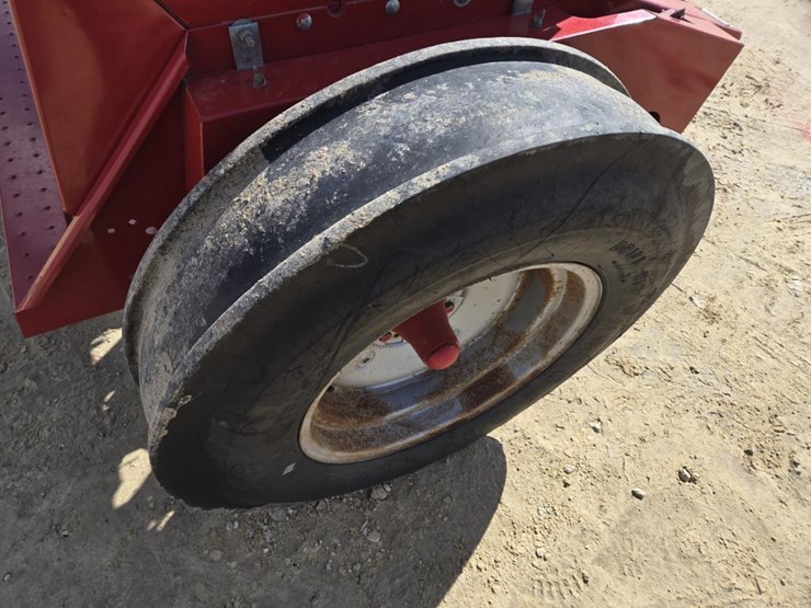 case-ih-5300-image-11