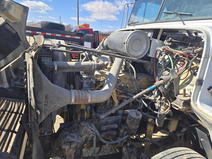 #212-•-1994-freightliner-semi-tractor-image-26