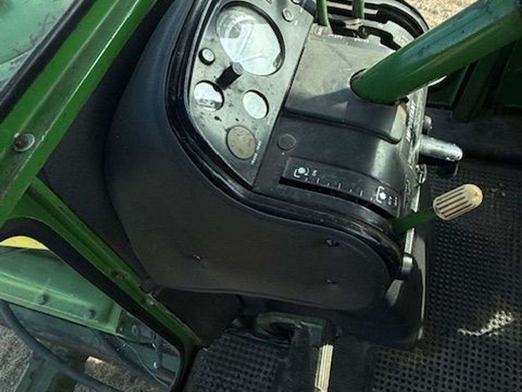1974-john-deere-7520-image-23