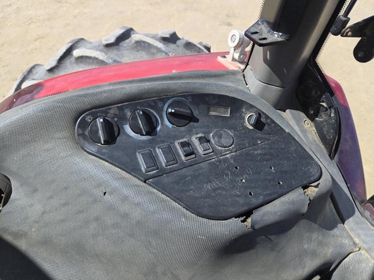 case-ih-mx180-image-26