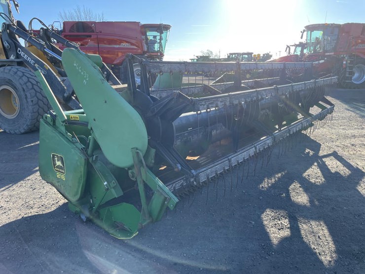 john-deere-216-image-19