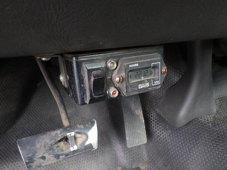 2006-chevrolet-silverado-2500hd-image-25