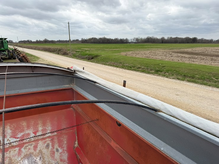 #41853-•-ez-trail-grain-cart-image-12