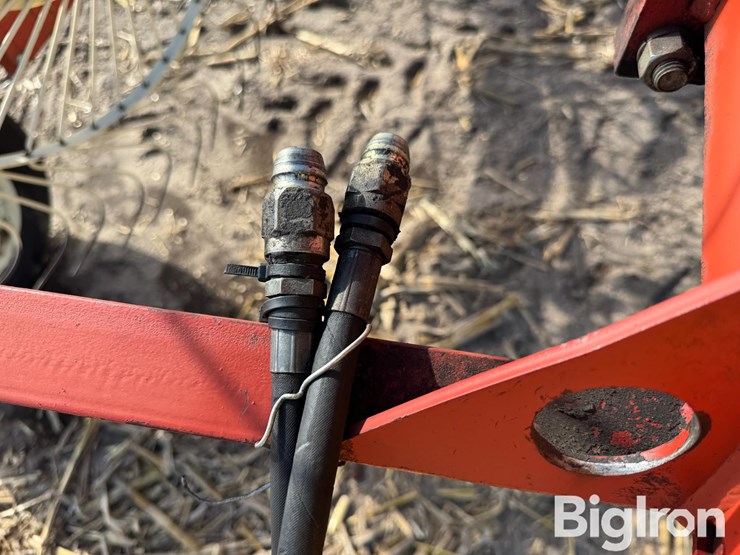 h&s-12-wheel-high-capacity-rake-image-11