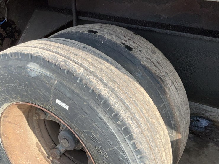 1993-hood-20000-image-63