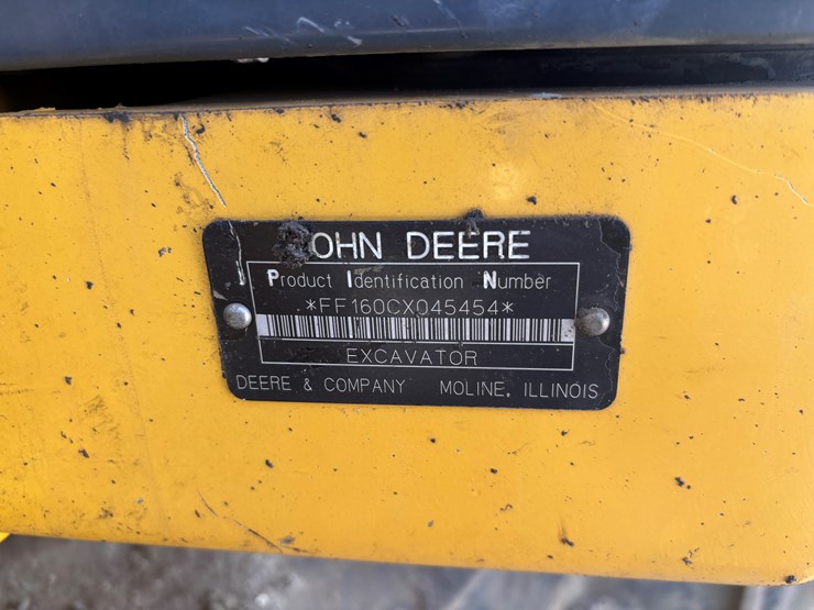 deere-160c-lc-image-90