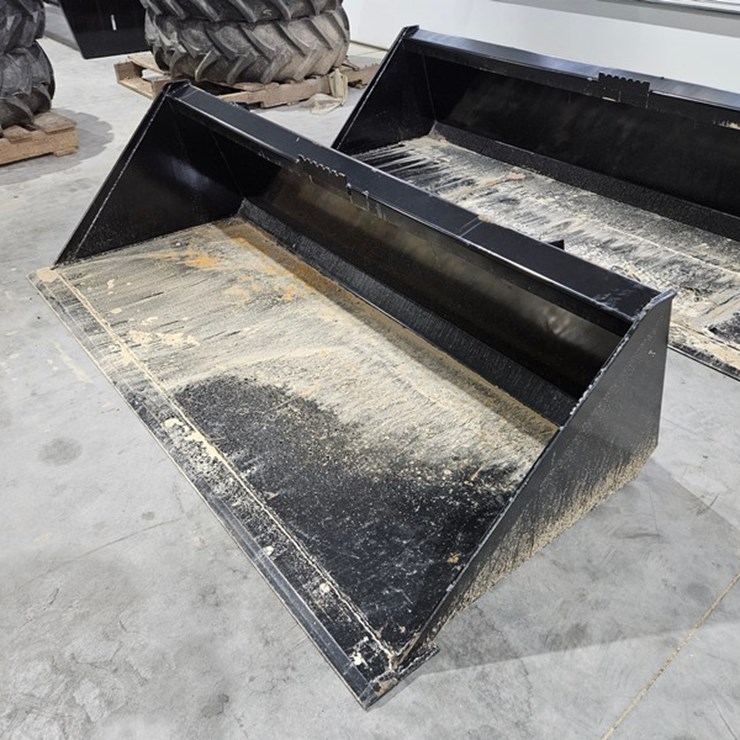 #707 • 2026 Swict 66" Skid Steer Bucket