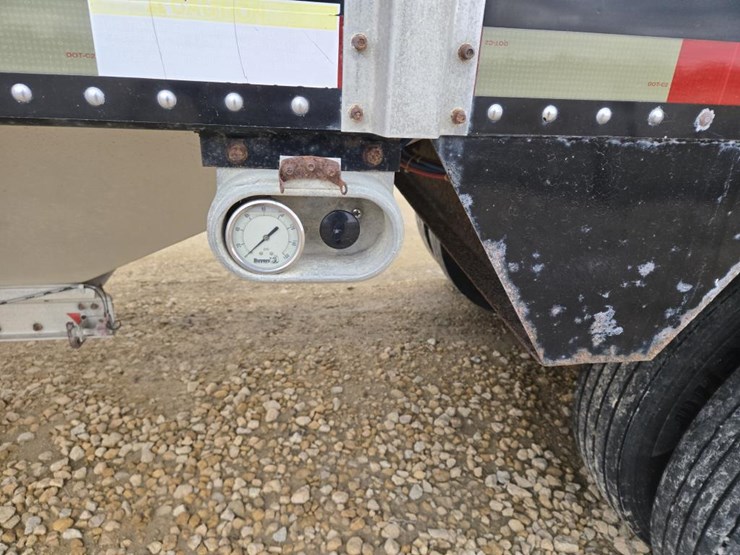 2004-merritt-grain-hopper-image-20