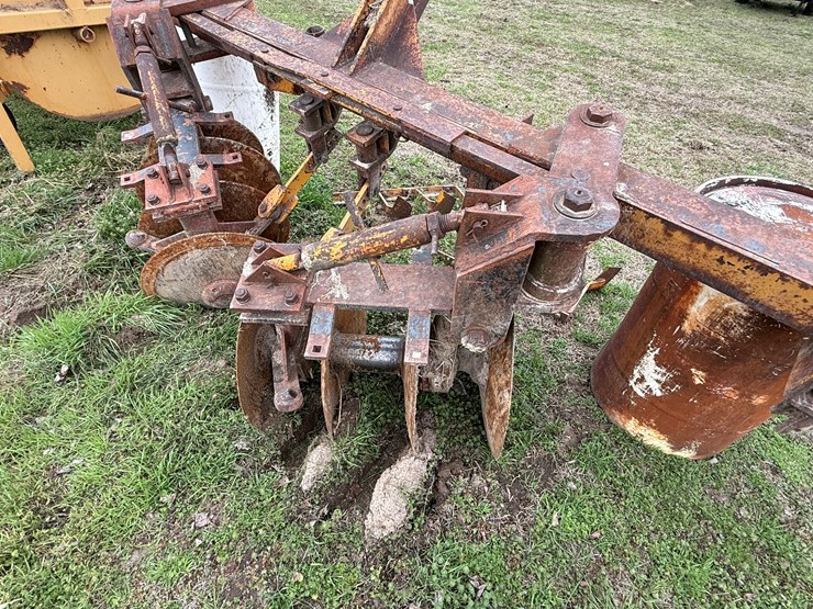 #41848-•-levee-plow-image-9