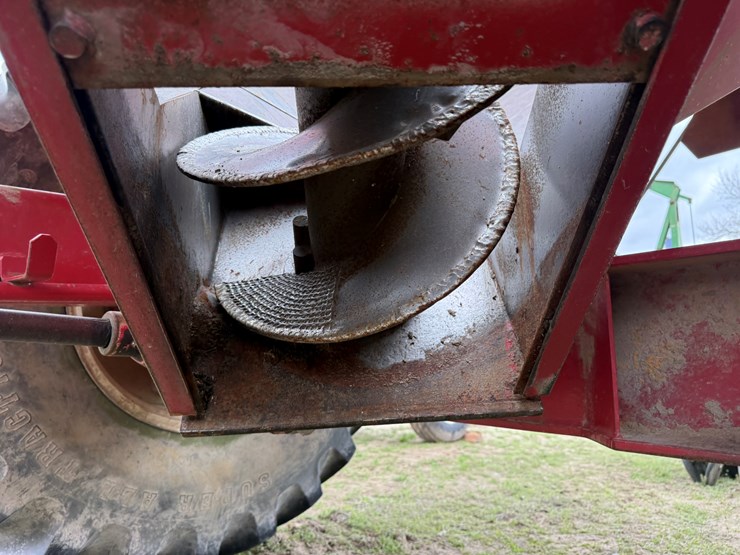 unverferth-8000-image-22