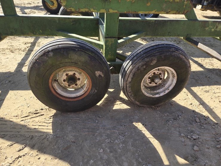 #272-•-10-bale-mover-image-5