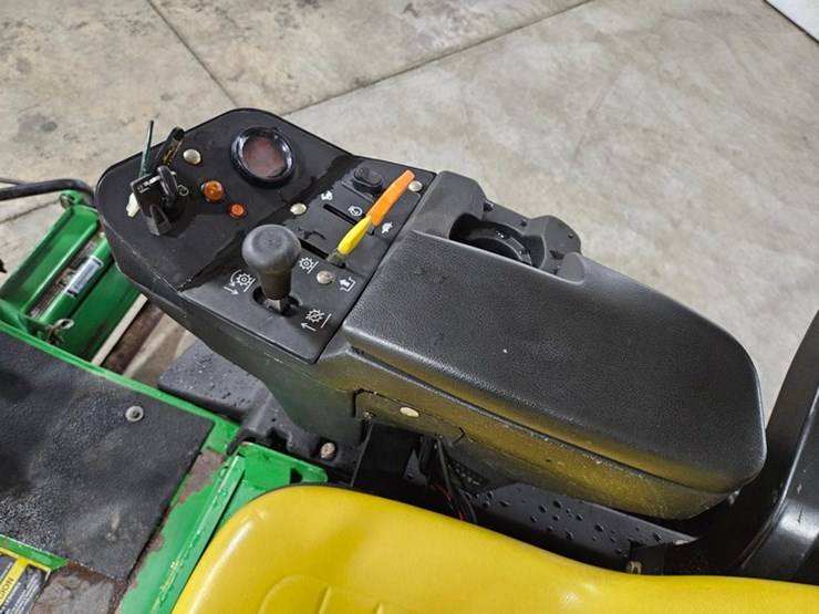 john-deere-2500e-image-18