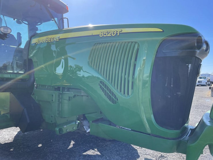 2002-john-deere-8520t-image-24