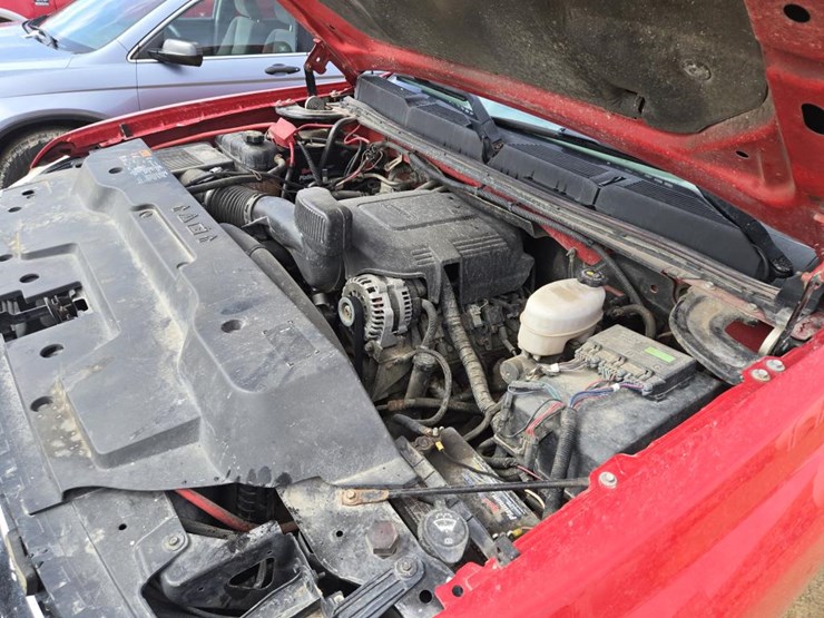 2013-chevrolet-k2500-image-22