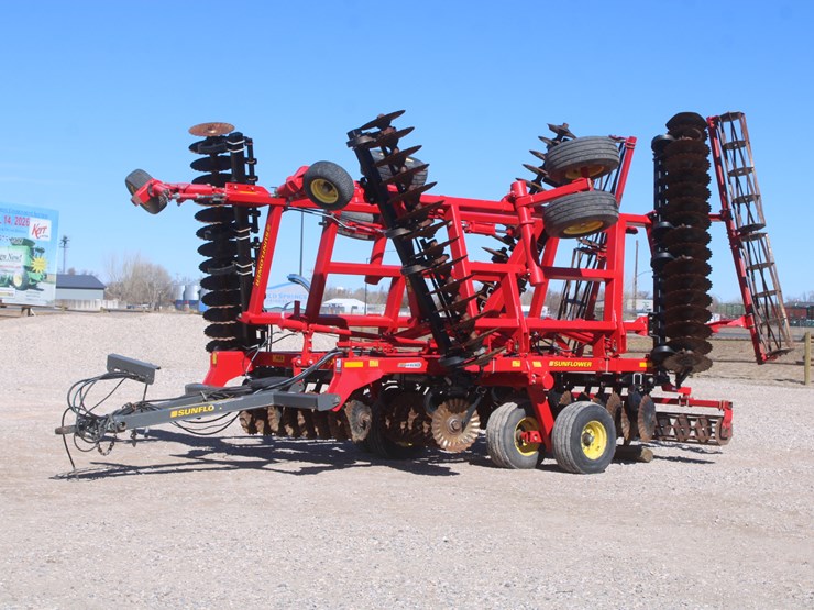 #1030-•-sunflower-6631-vt-soil-finisher-image-53