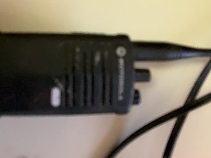 #120-•-motorola-walkie-talkies-image-5