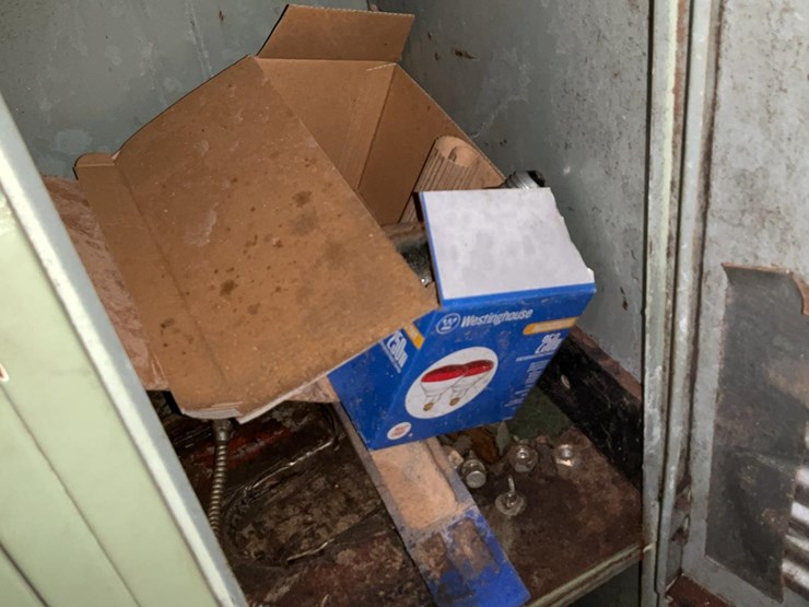 #225-•-locker-cabinet-image-8