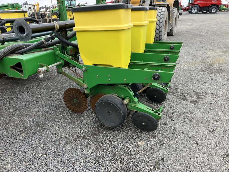 john-deere-1770-image-13