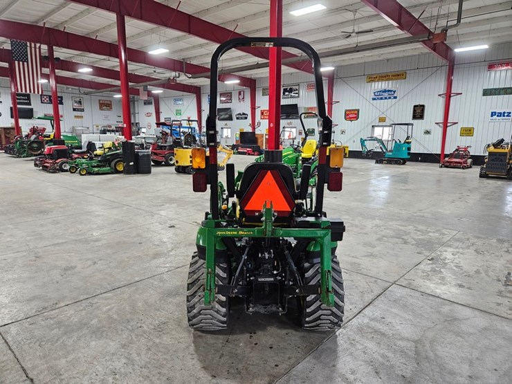 2018-john-deere-1025r-image-4