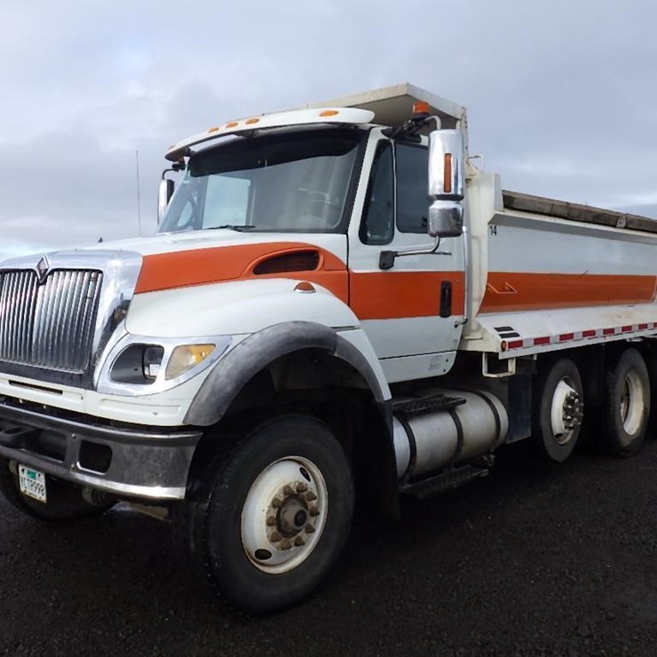 2007 INTERNATIONAL 7600