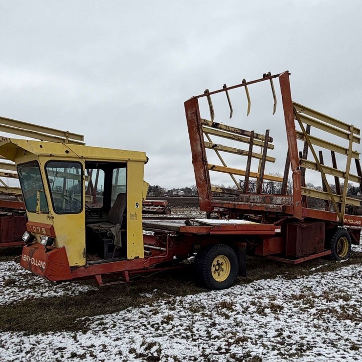 NEW HOLLAND 1075