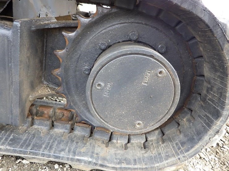 komatsu-pc12uu-image-30