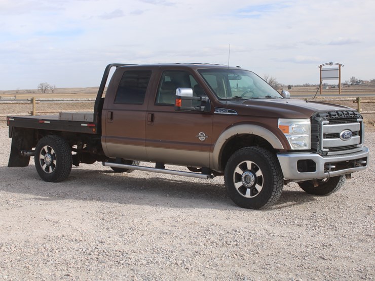 2011-ford-f250-lariat-image-3