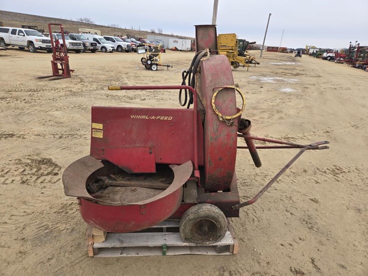 new-holland-27-image-3