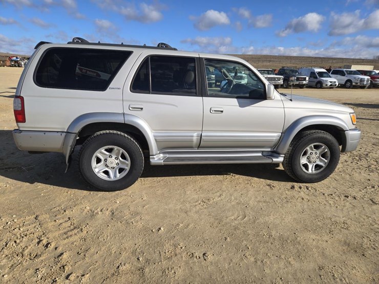 2000-toyota-4-runner-limited-image-12