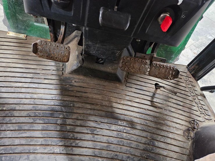 john-deere-5520-image-30