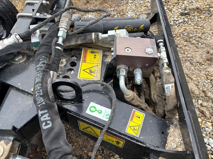#2325-•-caterpillar-84"-harley-rake-image-16