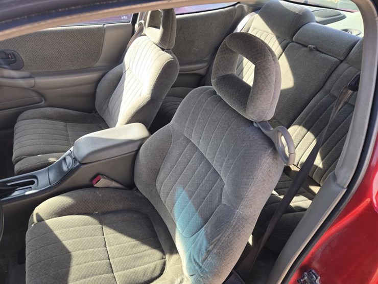 #276-•-2001-pontiac-grand-prix-gt-image-17