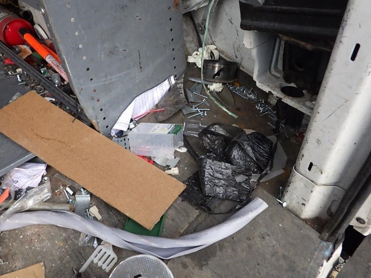 2014-gmc-savana-11'-s/a-cargo-van-image-9