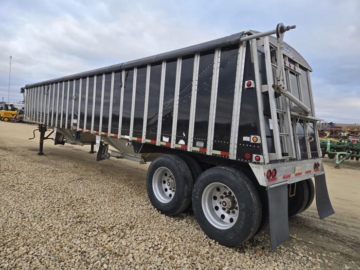 2004-merritt-grain-hopper-image-17