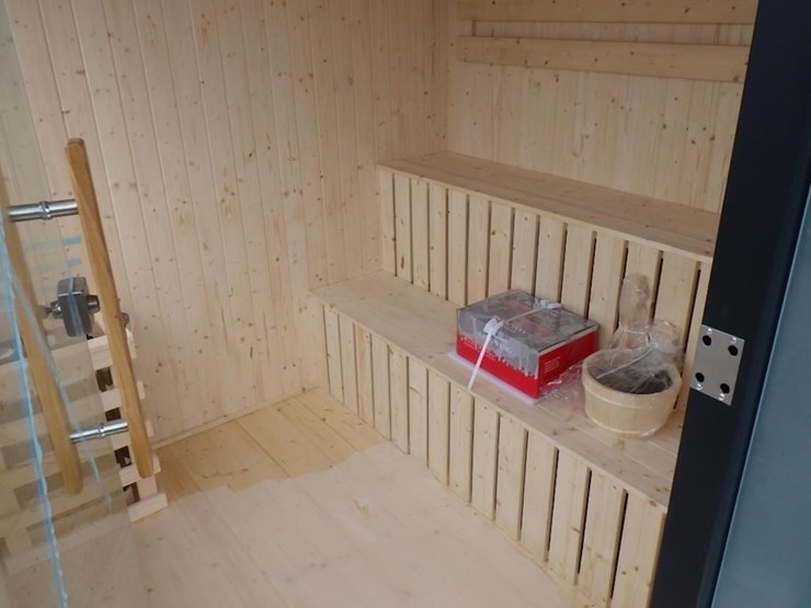 sauna-room-7'x10'-image-10