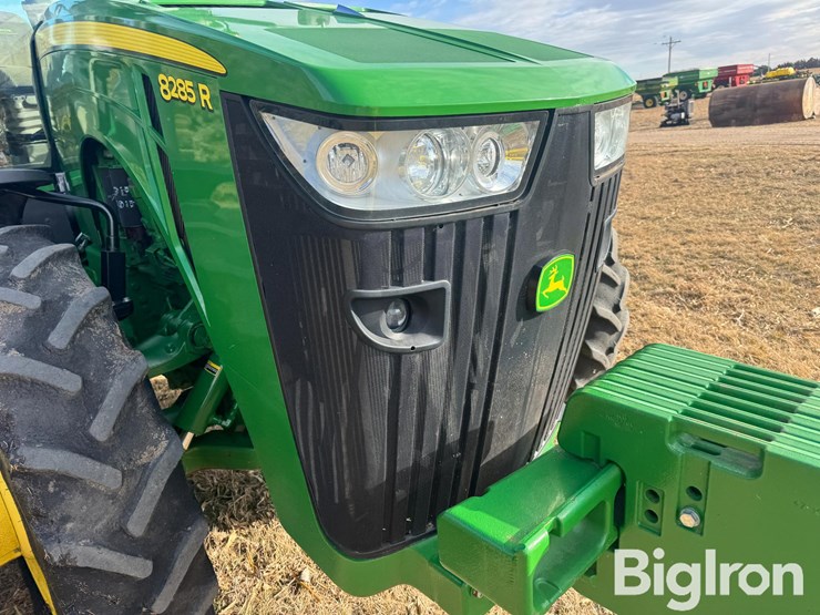2013-john-deere-8285r-image-12