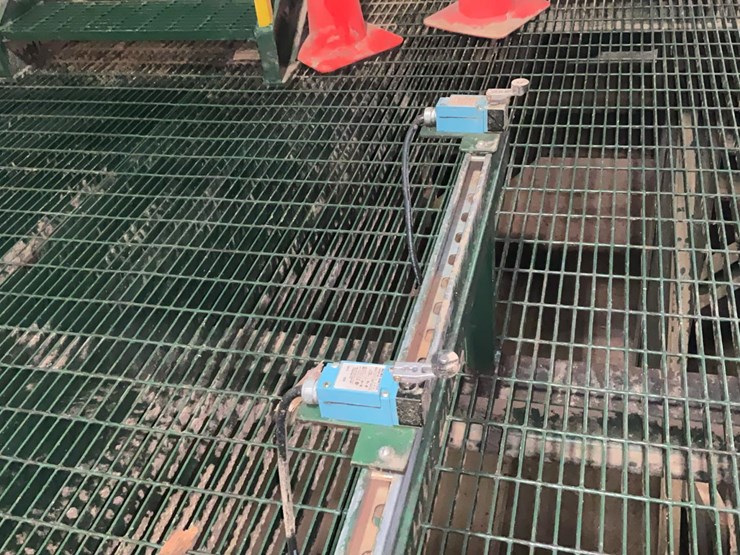 #200-•-2002-salem-4-headblock-slant-carriage-image-66