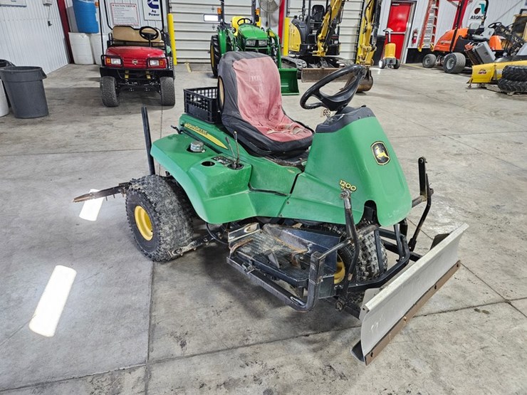 john-deere-1200-image-7