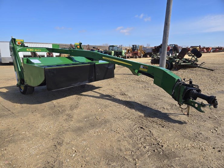 john-deere-630-image-1