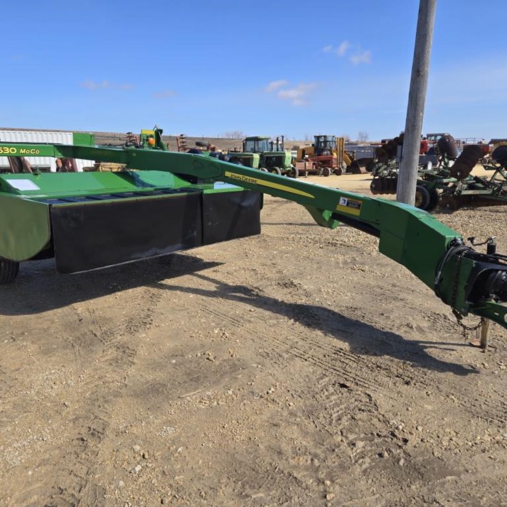 JOHN DEERE 630