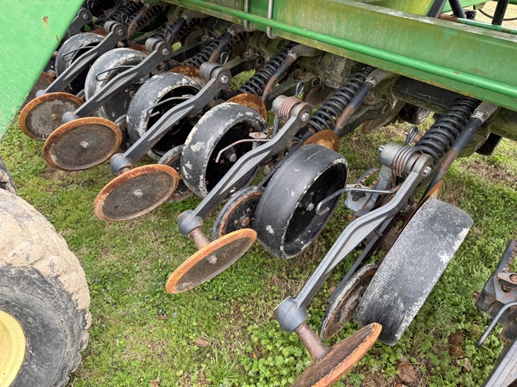 john-deere-1560-image-17