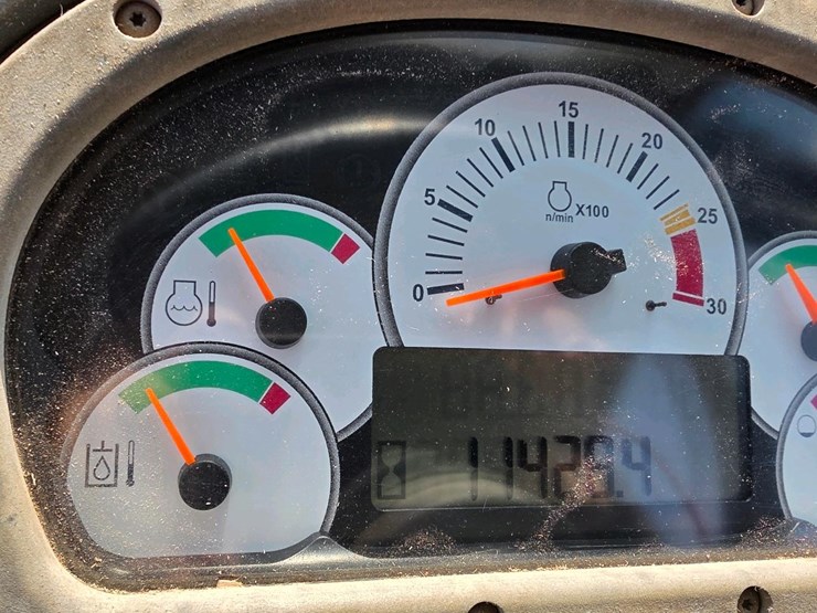 2011-caterpillar-924h-image-21