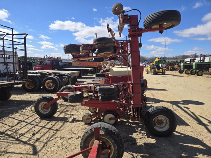 international-800-image-4