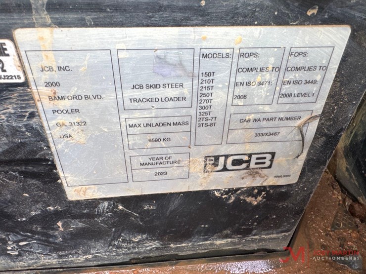 2023-jcb-2ts-7t-image-21