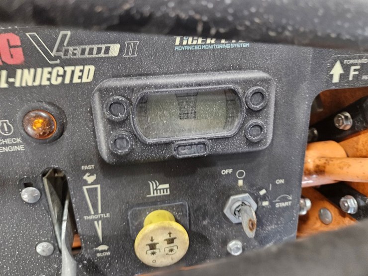 #680-•-scag-v-ride-ii-fuel-injected-stand-on-mower-image-24