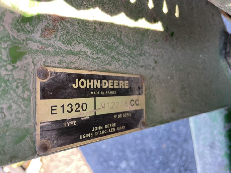 john-deere-1320-image-12