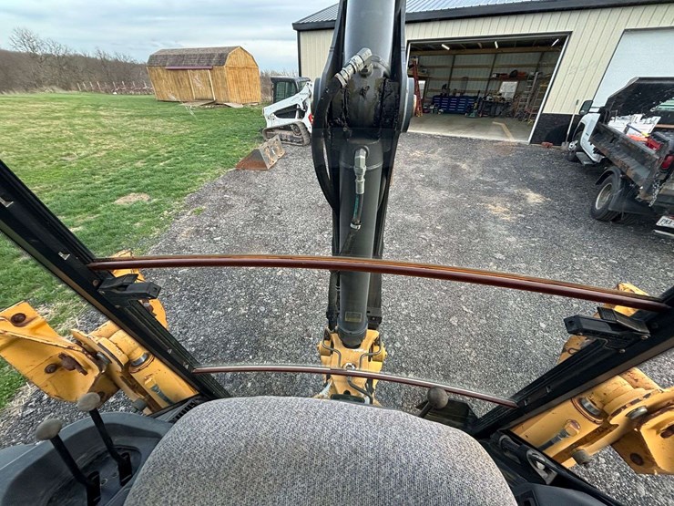 2010-deere-310j-image-20