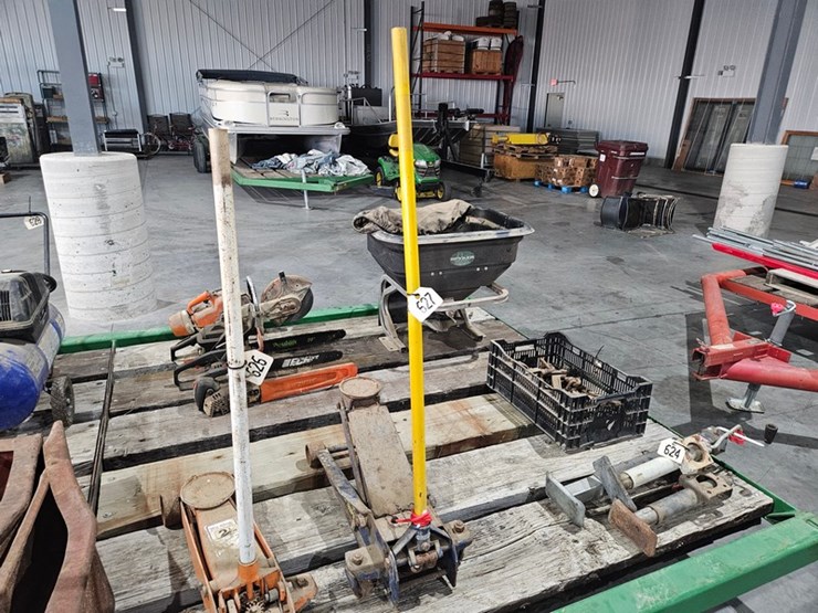 #627-•-napa-professional-floor-jack-image-1