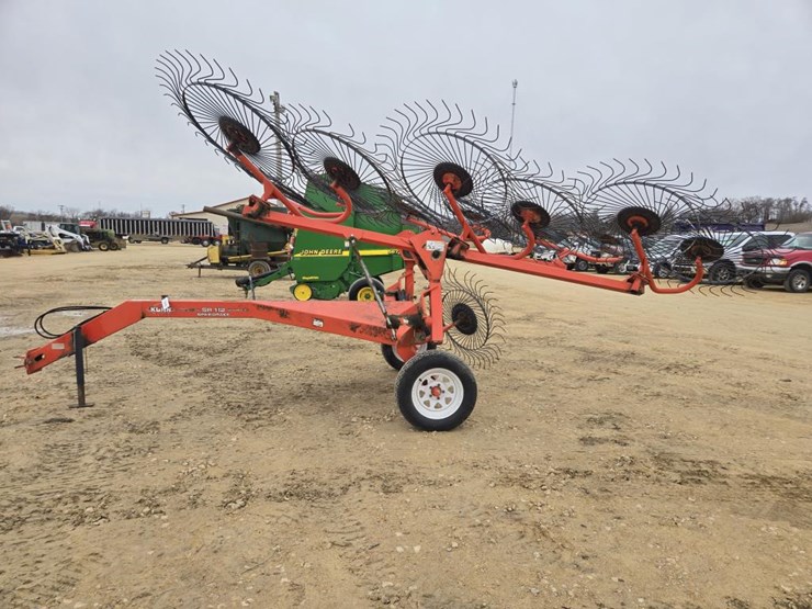 #40-•-kuhn-112-rake-image-4